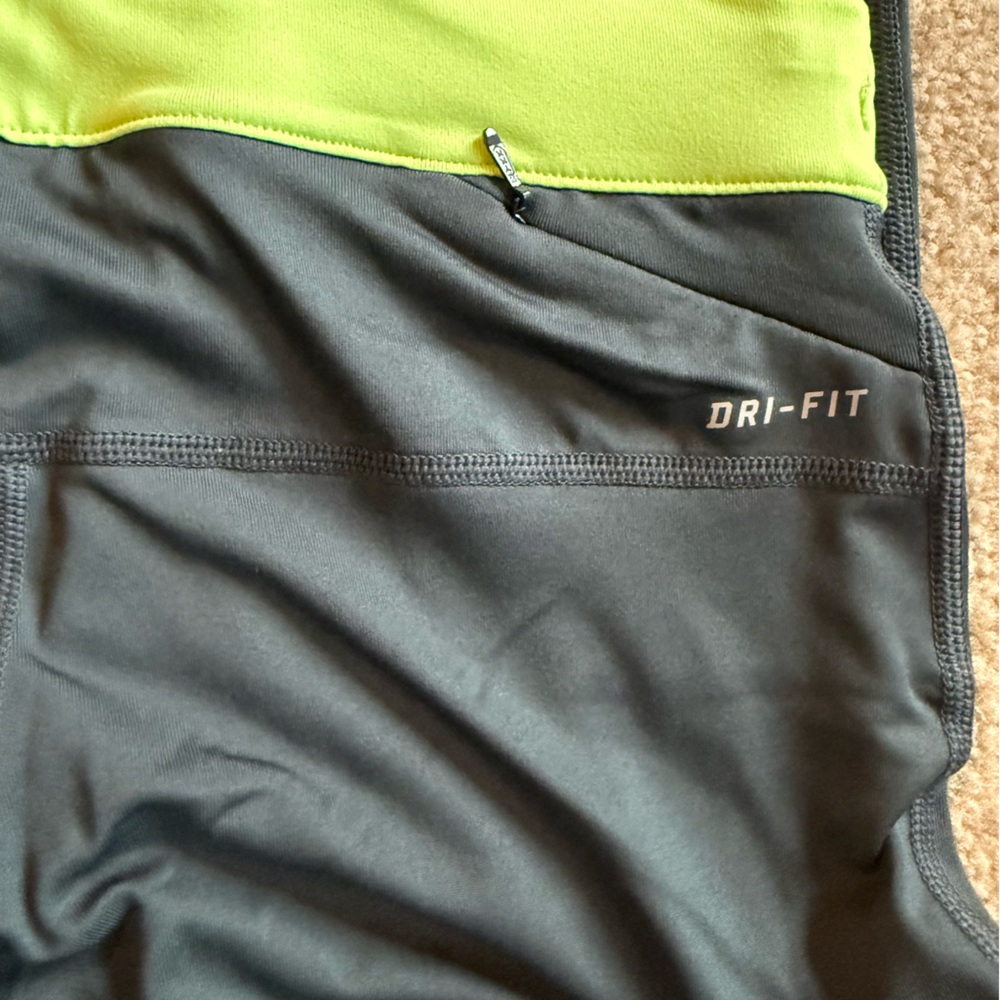 Nike Relay Tight Fit Black and Lime Green Tight Fit Leggings NWT - Picture 6 of 6